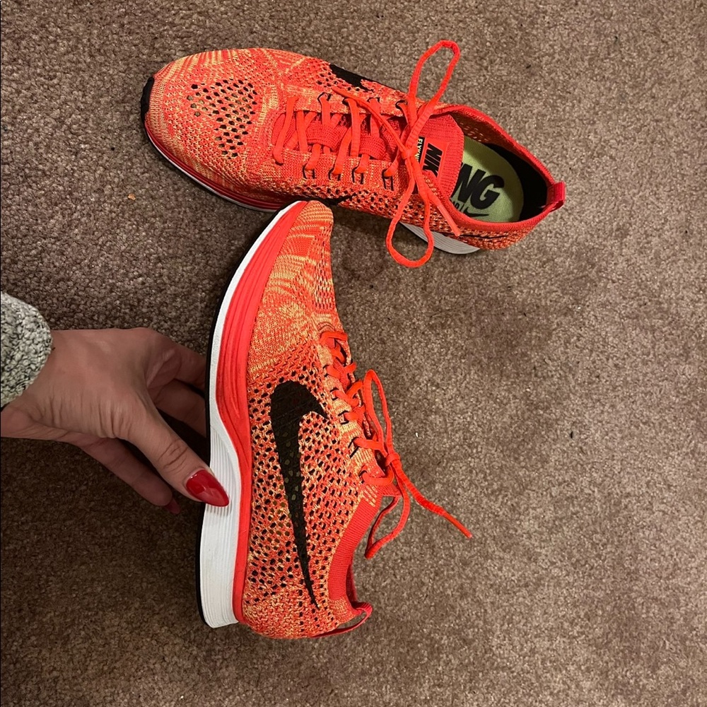 Nike Flyknit Racer Women’s size 6.5